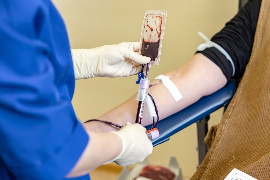 Сотрудники Администрации города Екатеринбурга сдали 19 литров крови